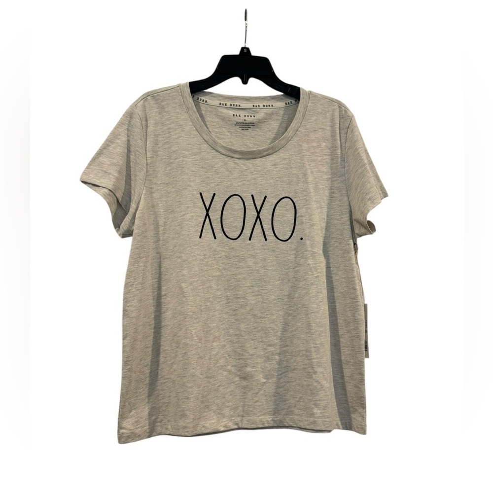 New W/ Tags Women’s Rae Dunn Beige ‘XOXO’ T-Shirt:
Size XL